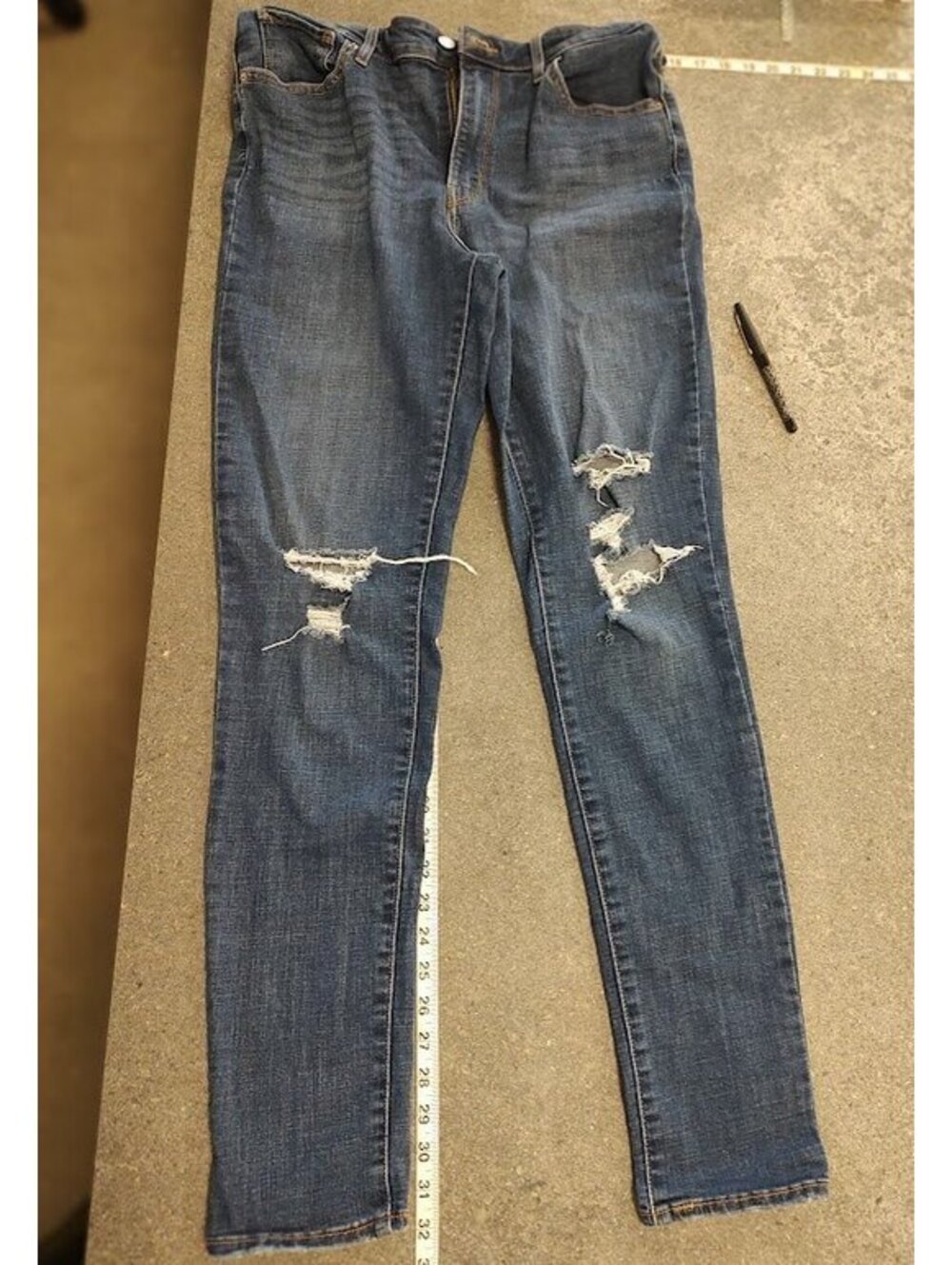 Levi's 721 High Rise Skinny Distressed Blue Jeans Size 32 #Grunge #Rockband #Y2K